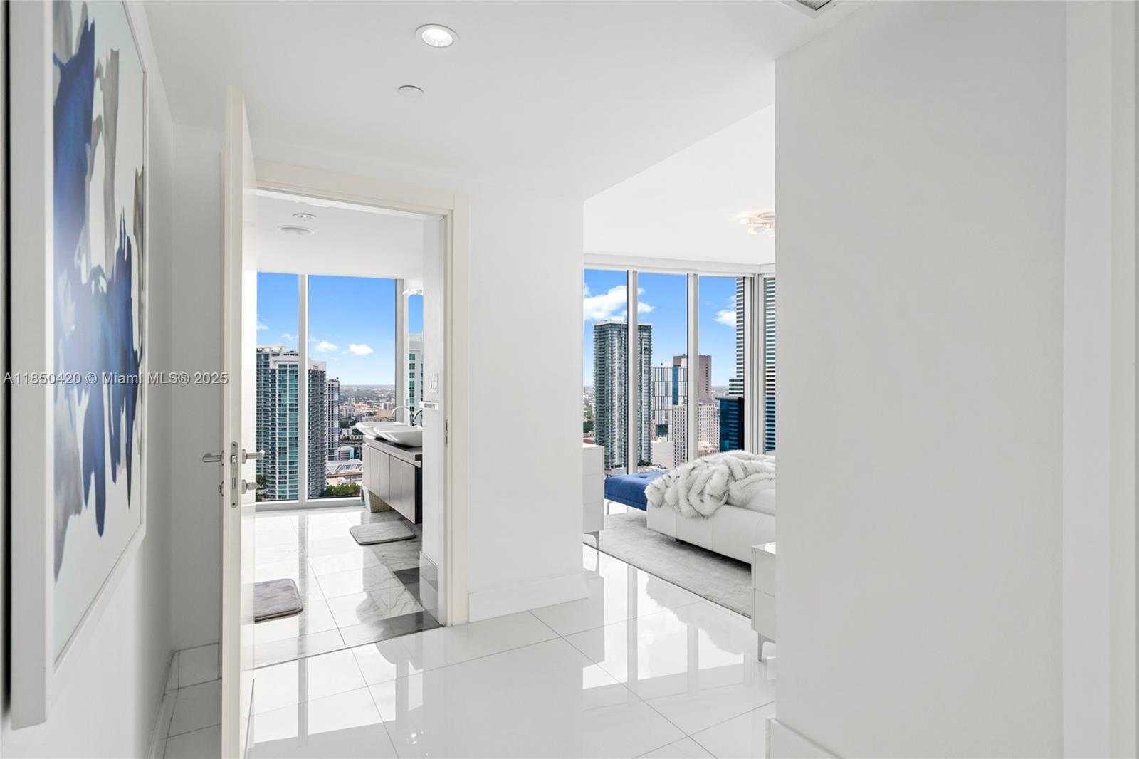 Small Image of 200 BISCAYNE BOULEVARD WAY #3802, Miami Number 35