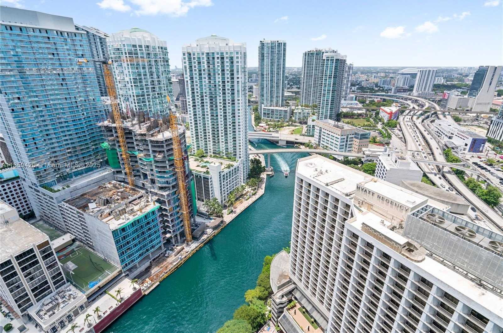 Small Image of 200 BISCAYNE BOULEVARD WAY #3802, Miami Number 49
