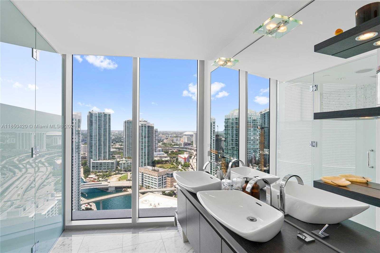 Small Image of 200 BISCAYNE BOULEVARD WAY #3802, Miami Number 53