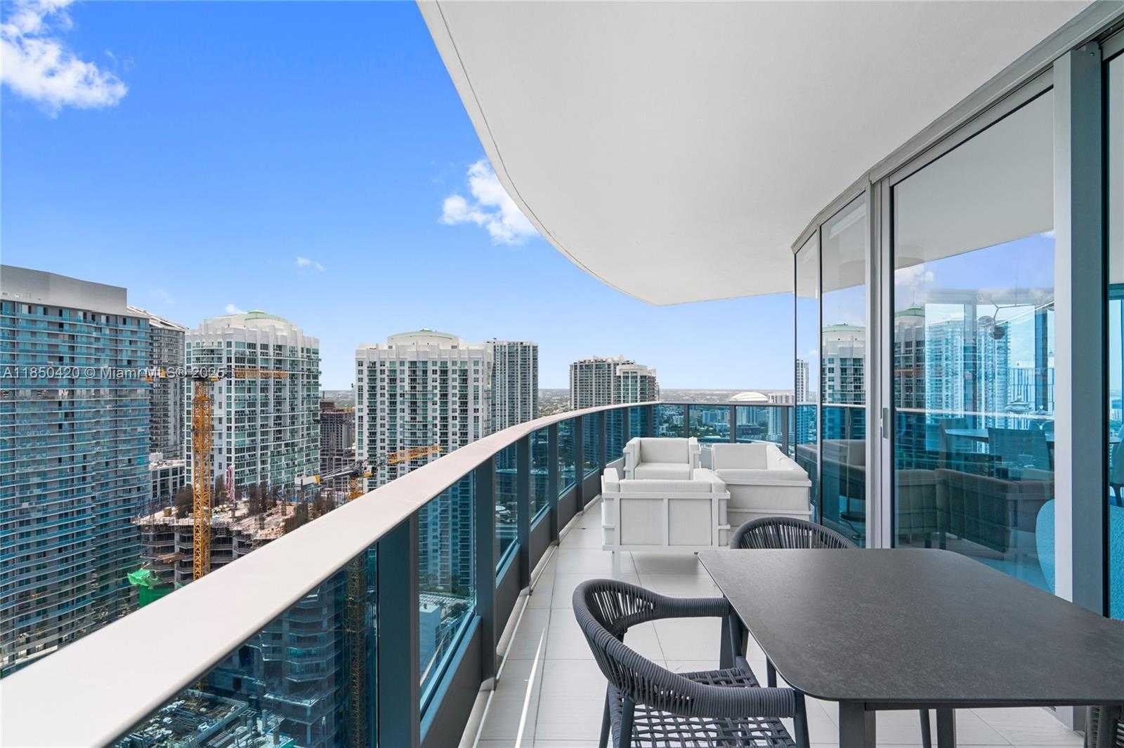 Small Image of 200 BISCAYNE BOULEVARD WAY #3802, Miami Number 56