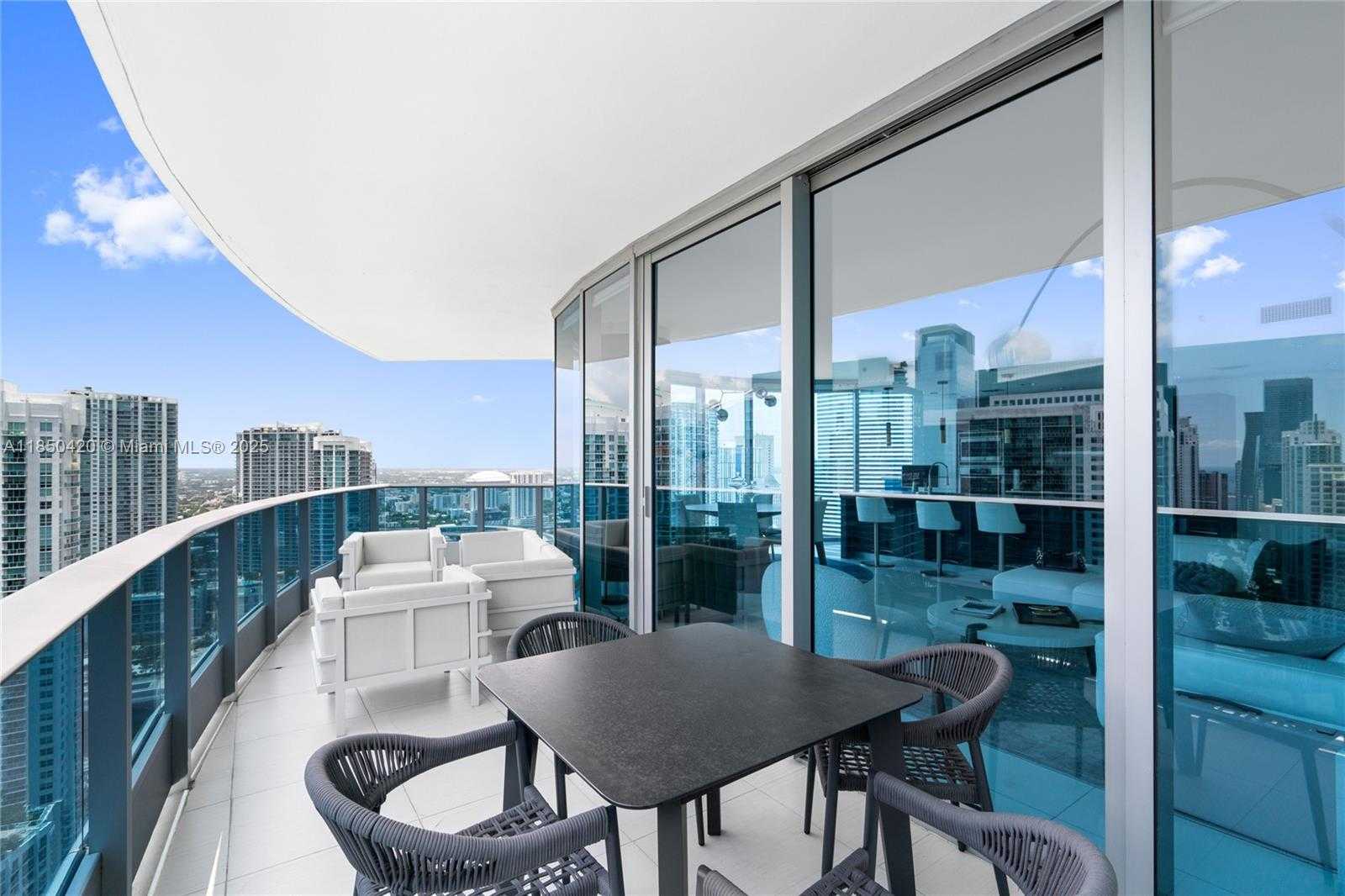 Small Image of 200 BISCAYNE BOULEVARD WAY #3802, Miami Number 58