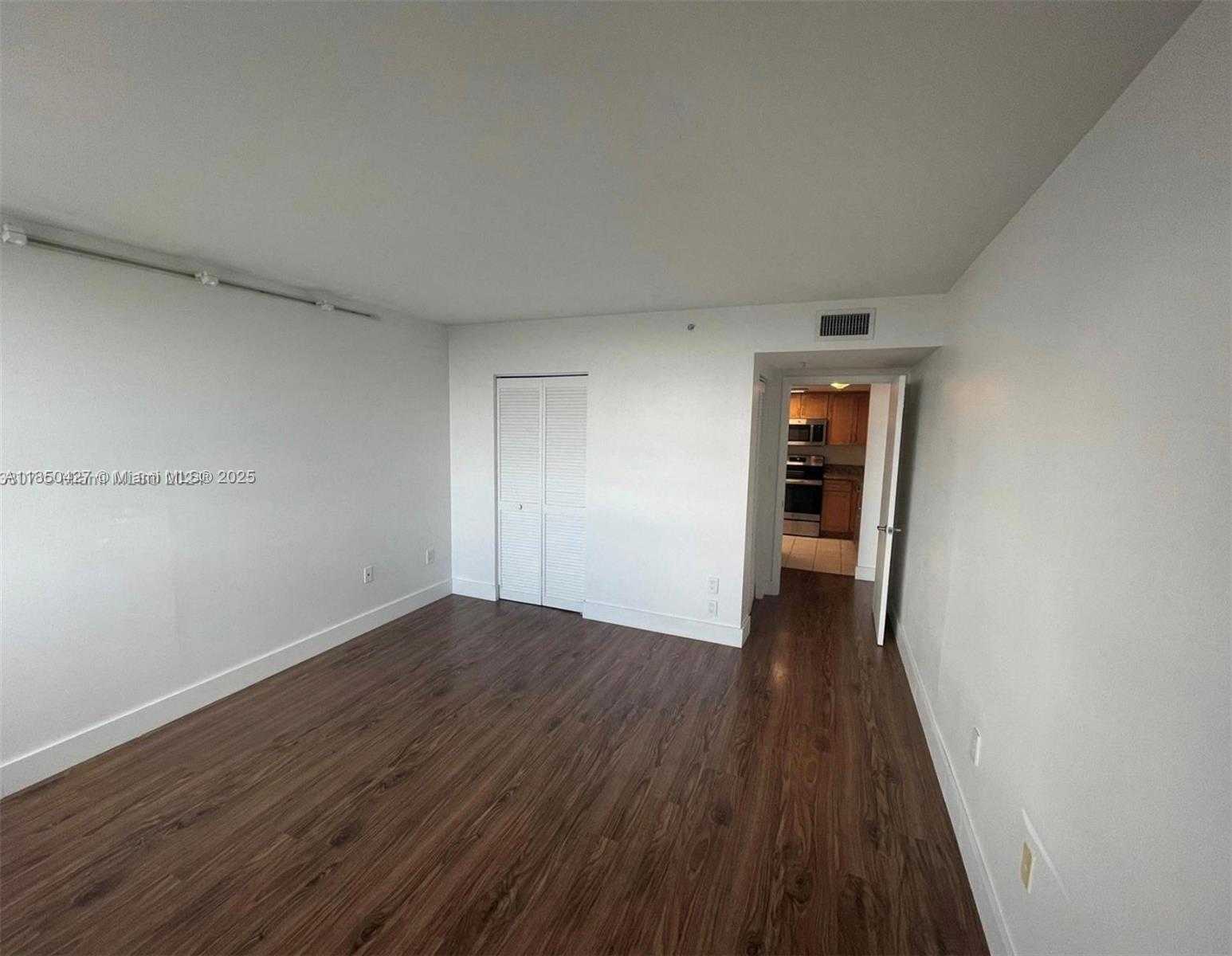 Small Image of 650 WEST AVE #1206, Miami Beach Number 10