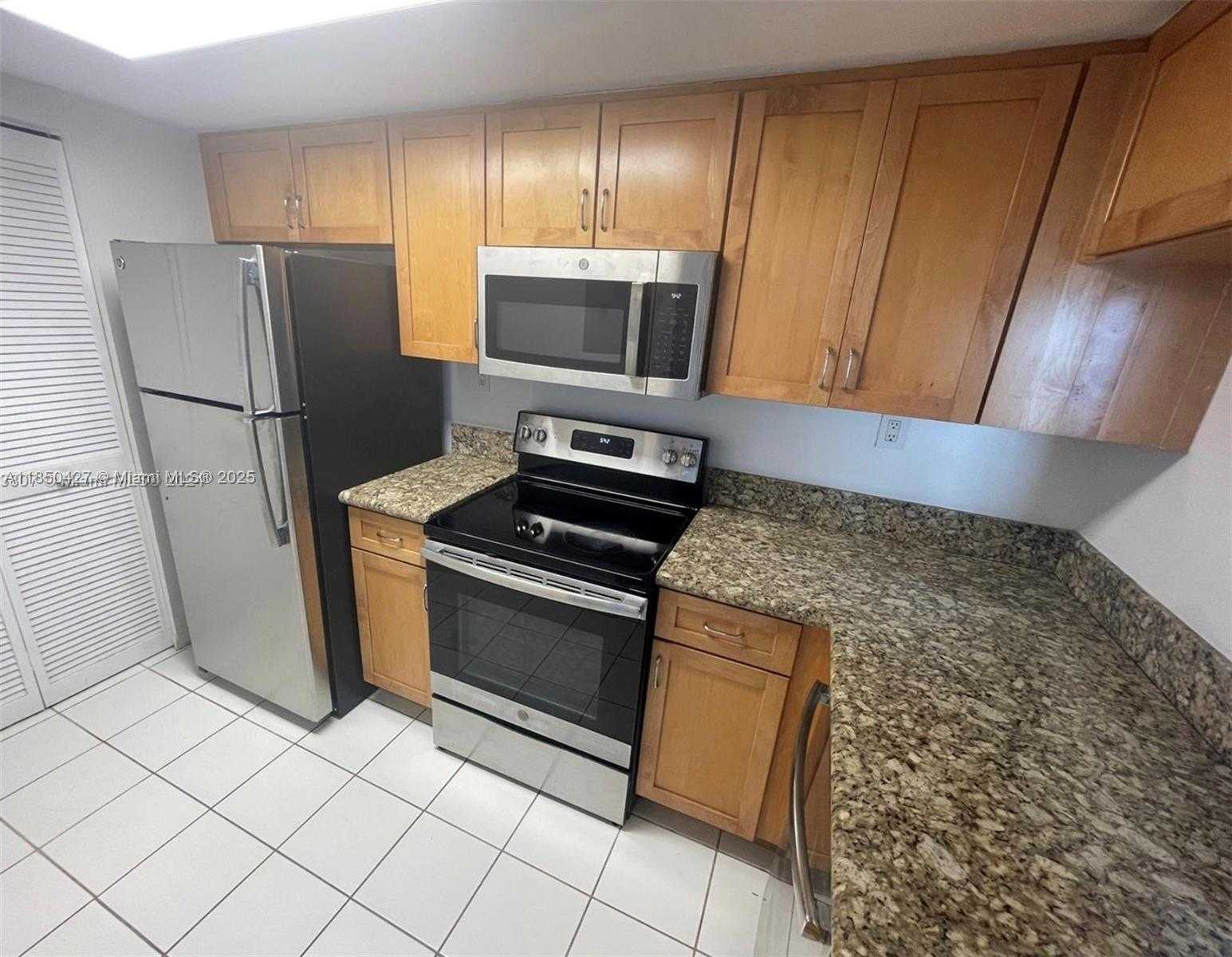 Small Image of 650 WEST AVE #1206, Miami Beach Number 13