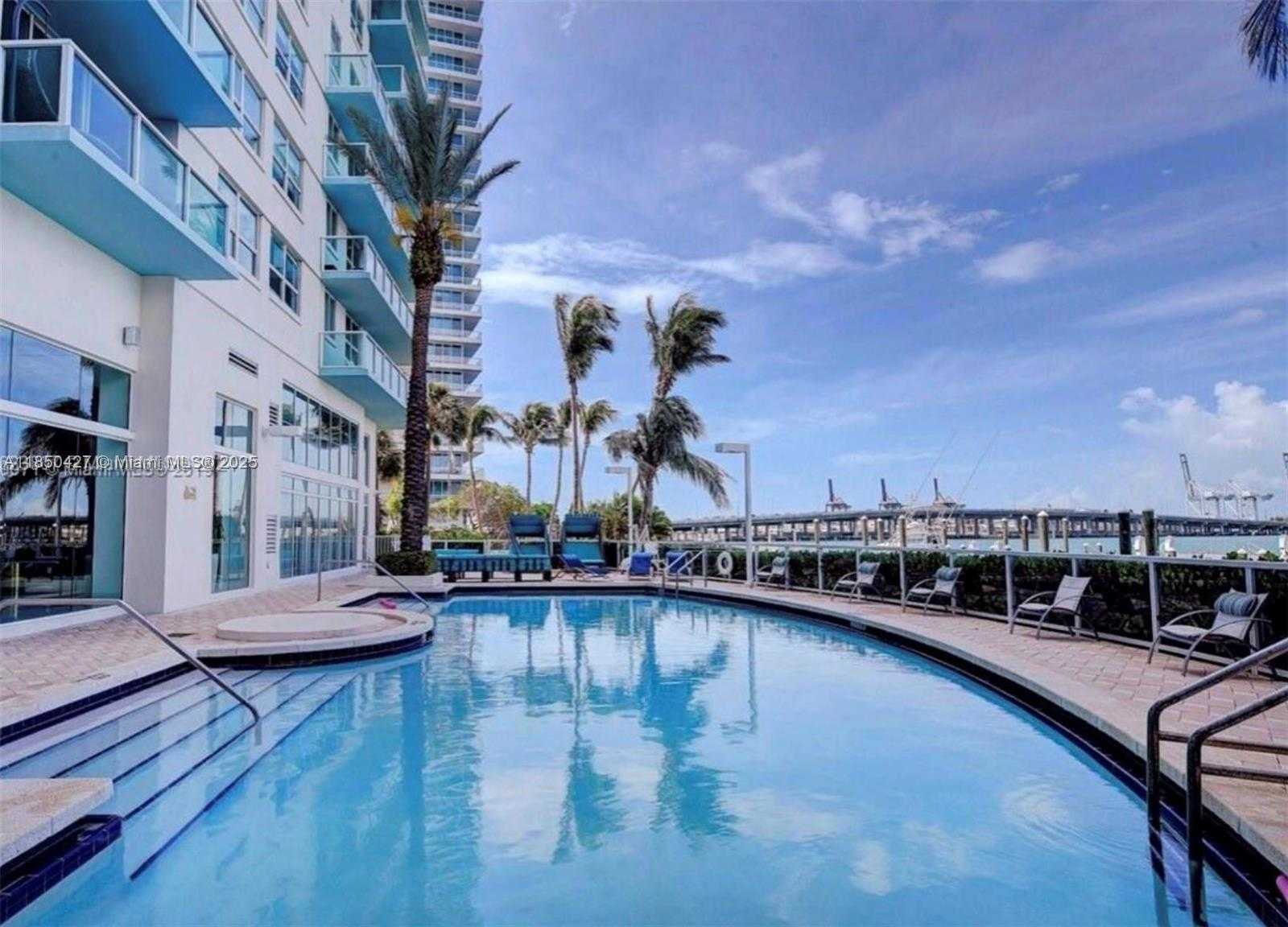 Small Image of 650 WEST AVE #1206, Miami Beach Number 4