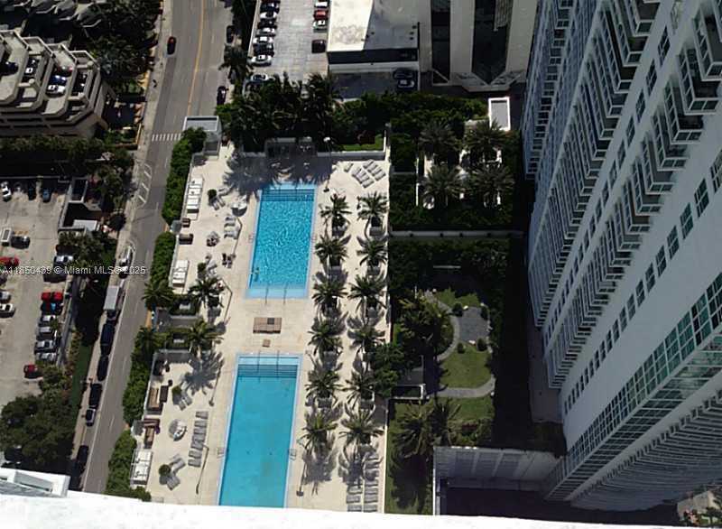 Small Image of 950 BRICKELL BAY DR #4303, Miami Number 14