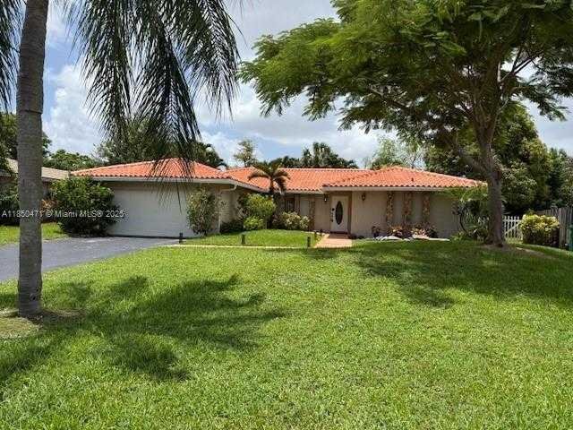 Small Image of 1328 NORTH WEST 86TH WAY #1328, Coral Springs Number 2