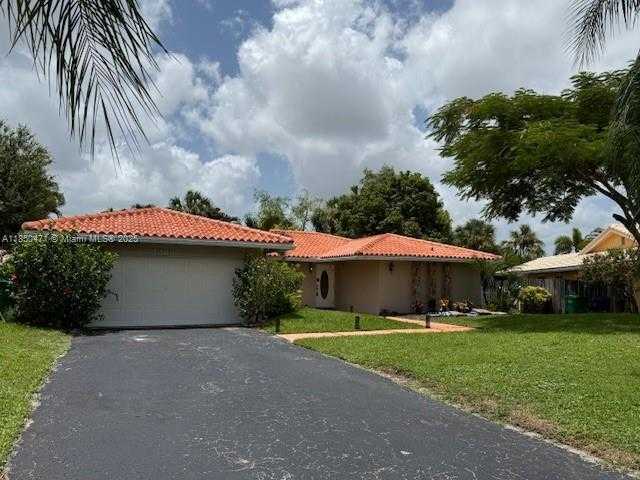 Small Image of 1328 NORTH WEST 86TH WAY #1328, Coral Springs Number 4
