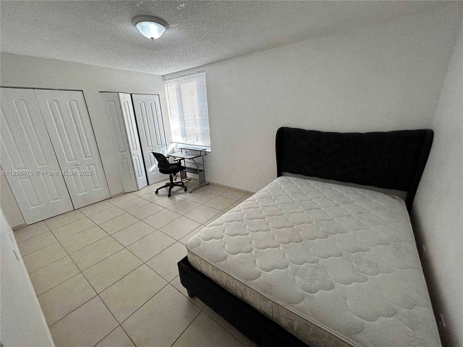 Small Image of 250 180TH DR #508, Sunny Isles Beach Number 11