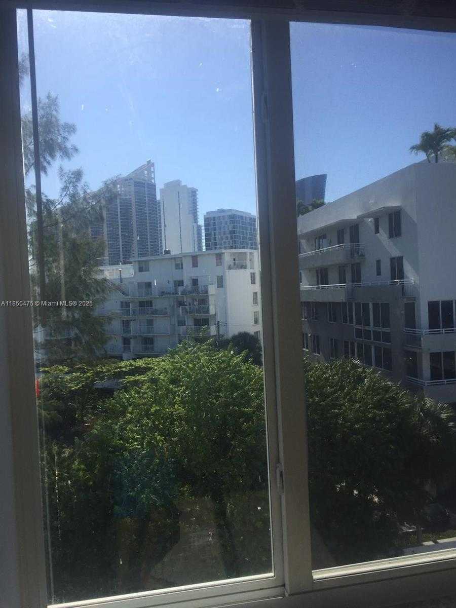 Small Image of 250 180TH DR #508, Sunny Isles Beach Number 13