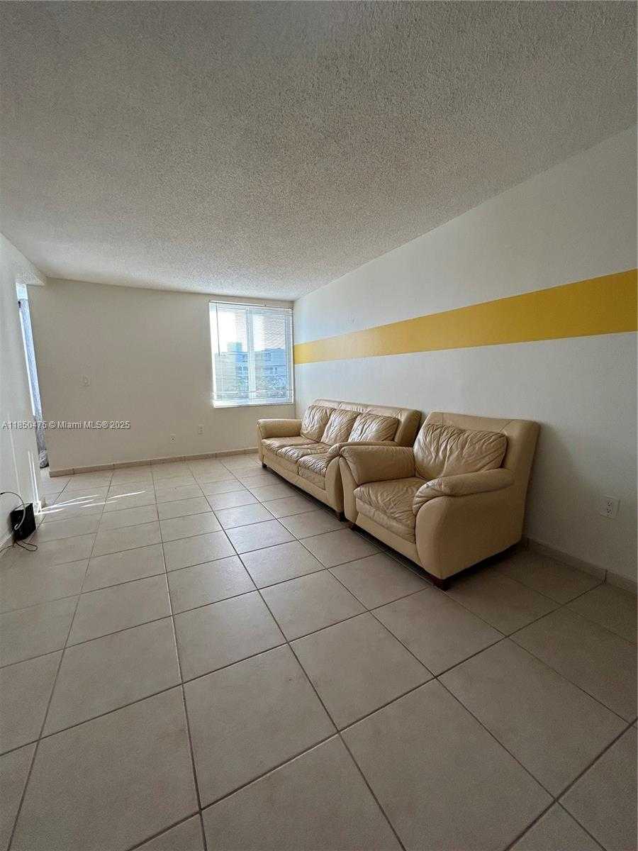 Small Image of 250 180TH DR #508, Sunny Isles Beach Number 20