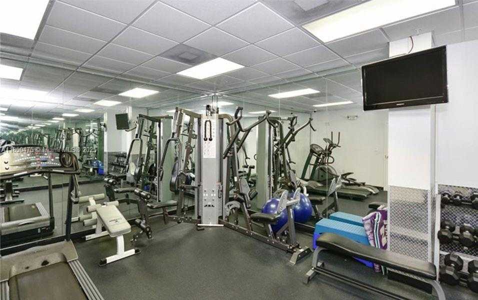 Small Image of 250 180TH DR #508, Sunny Isles Beach Number 24