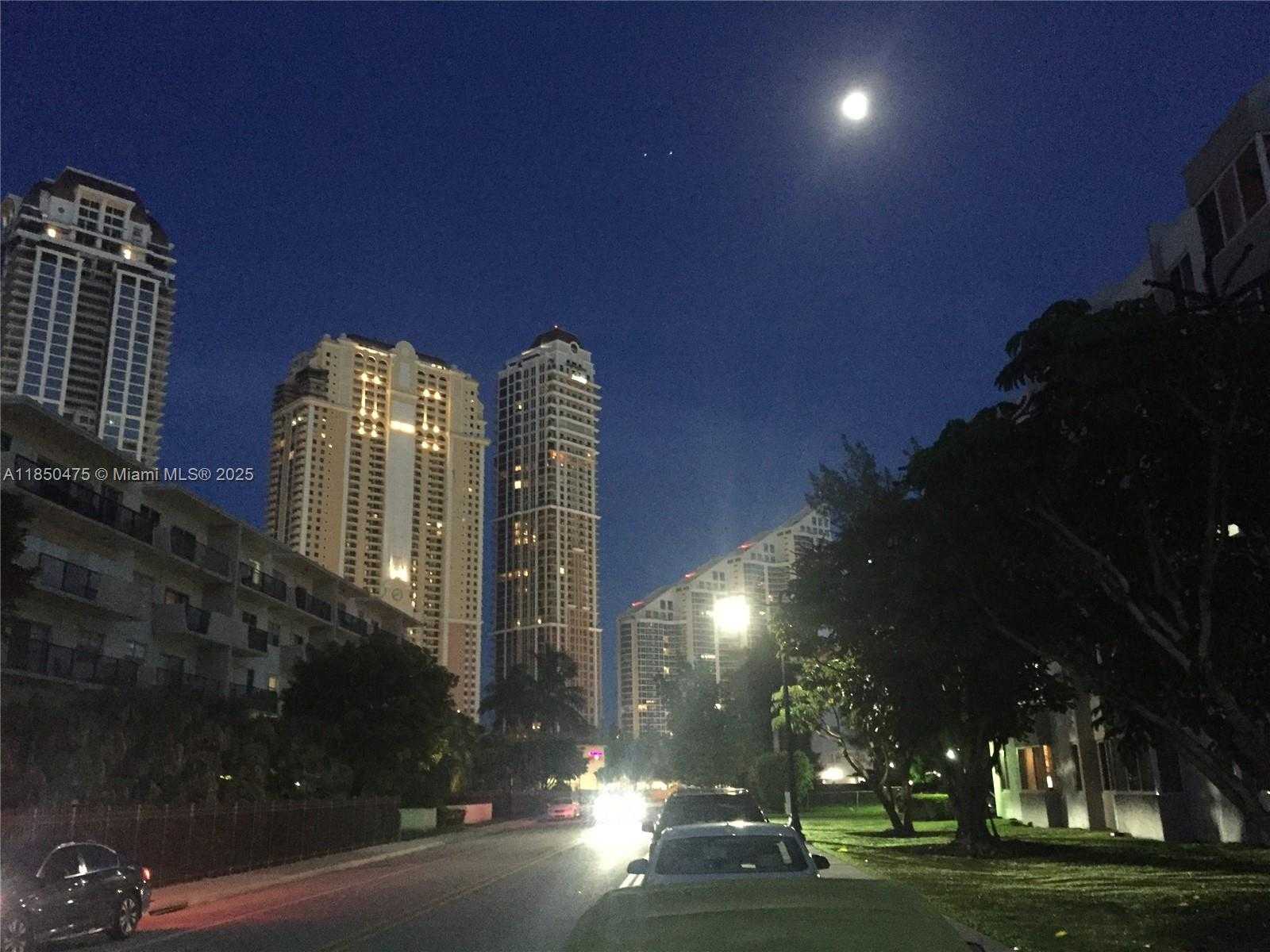 Small Image of 250 180TH DR #508, Sunny Isles Beach Number 27