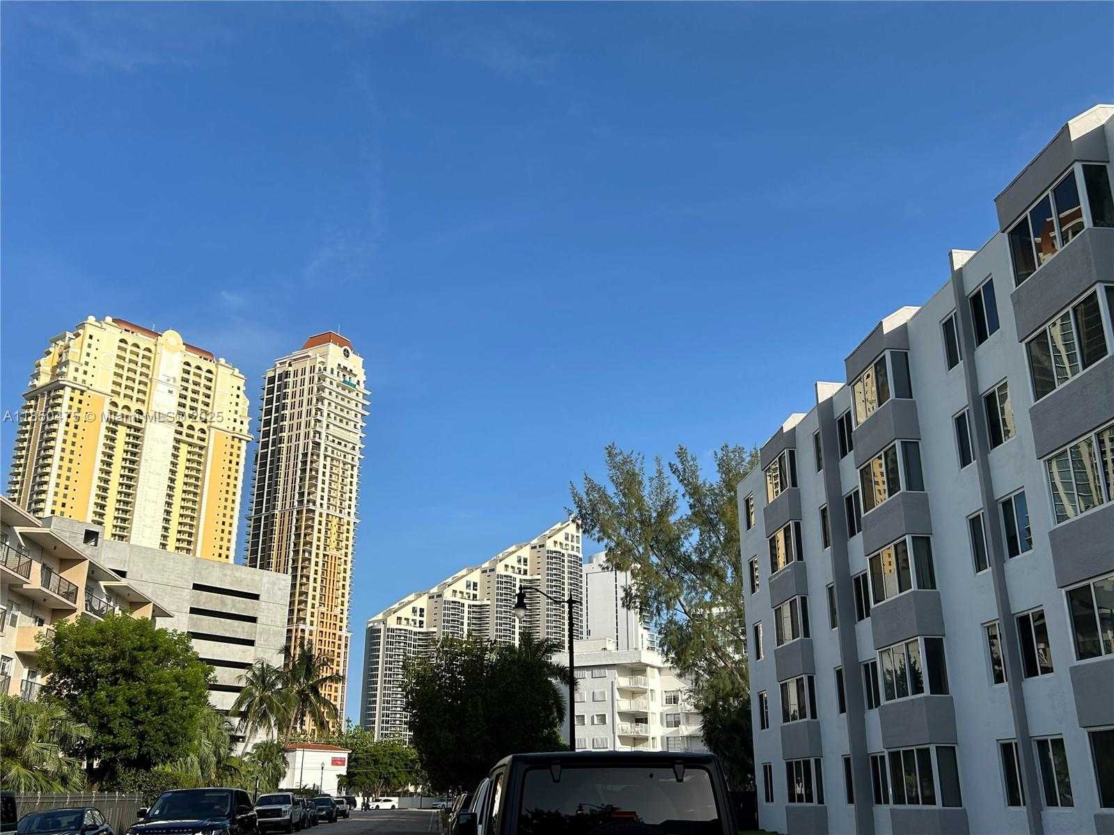 Small Image of 250 180TH DR #508, Sunny Isles Beach Number 30