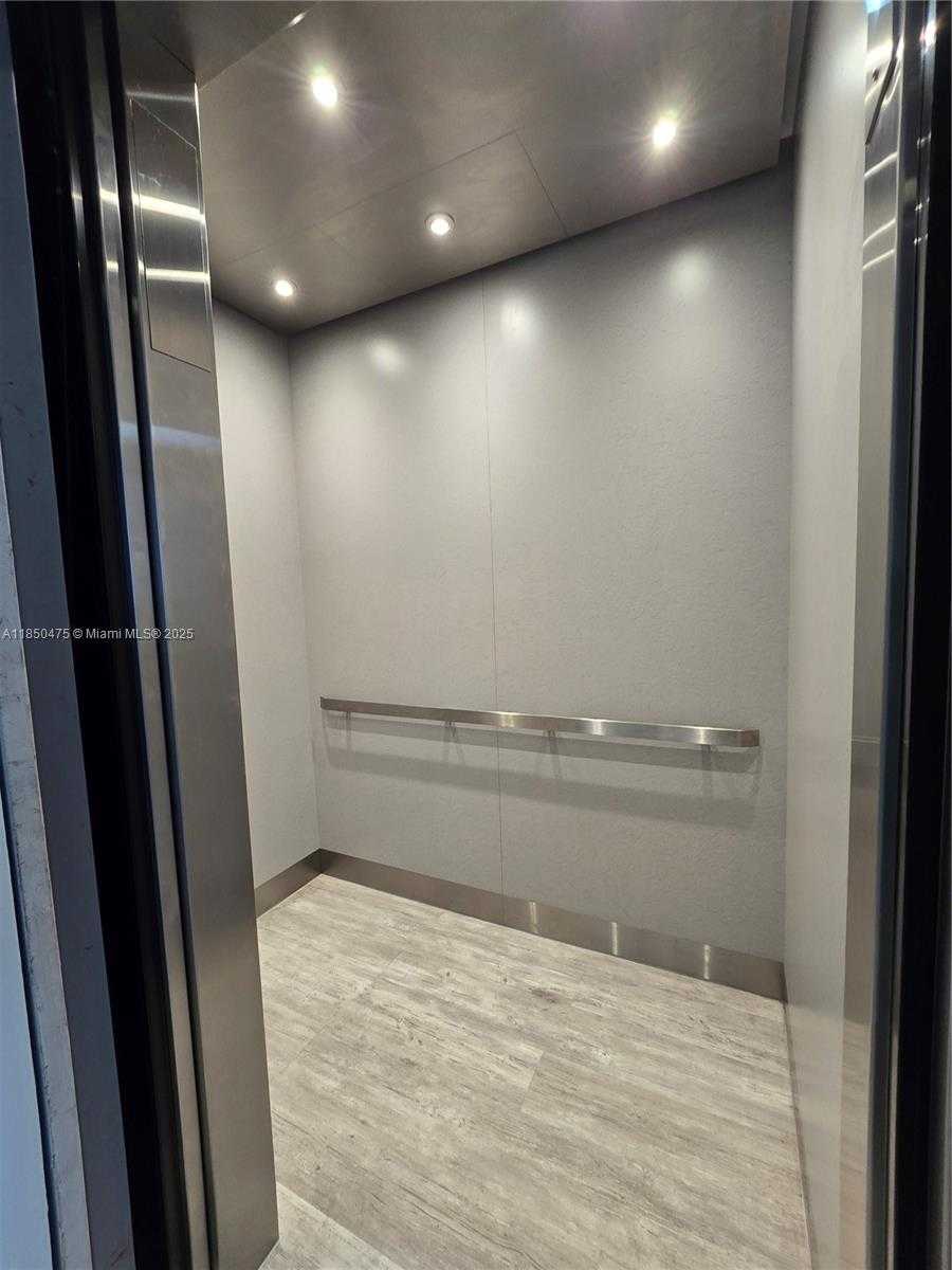 Small Image of 250 180TH DR #508, Sunny Isles Beach Number 39