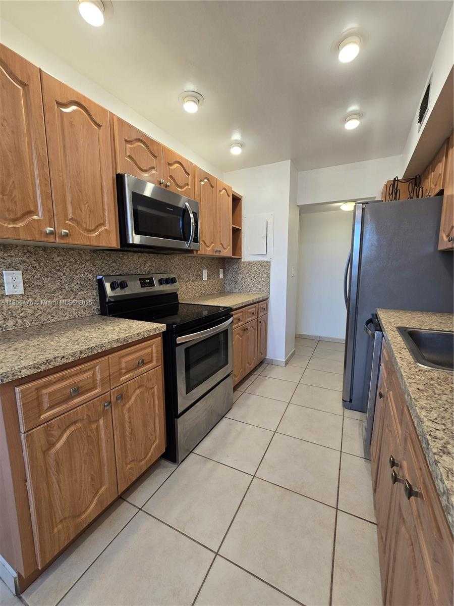 Small Image of 250 180TH DR #508, Sunny Isles Beach Number 41