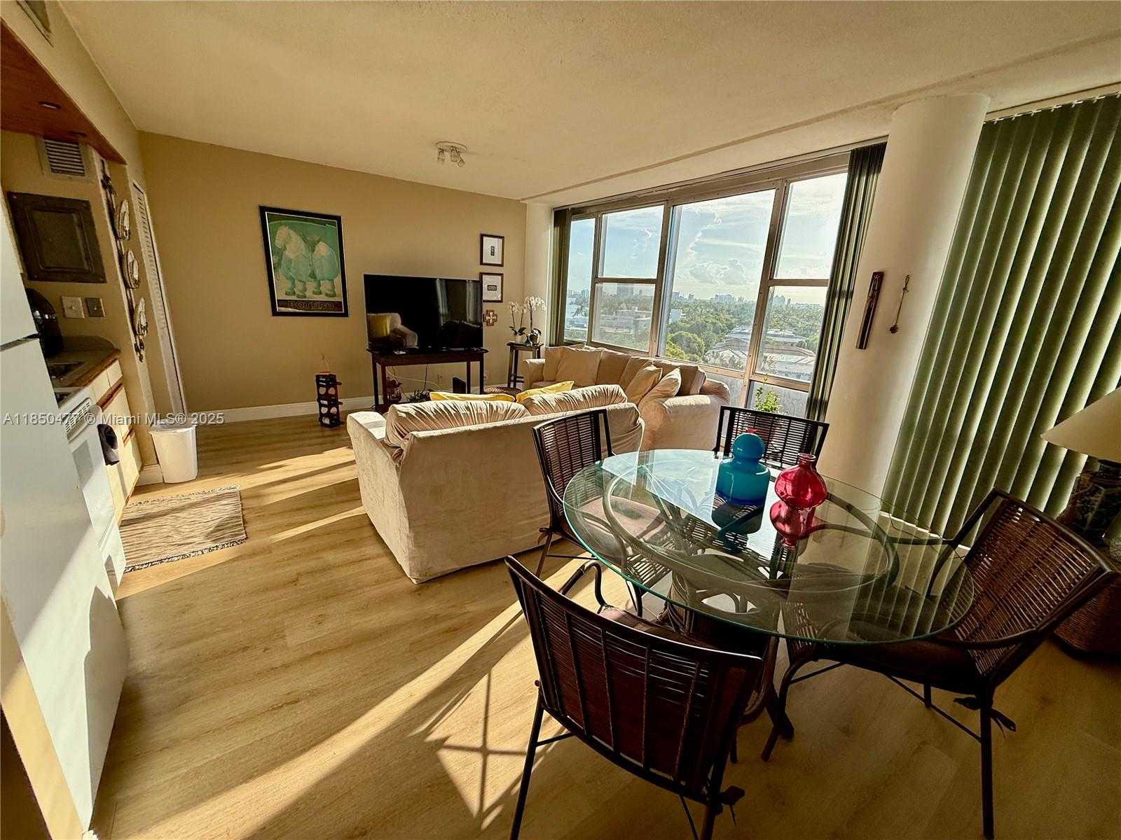 Small Image of 900 BAY DR #713, Miami Beach Number 3