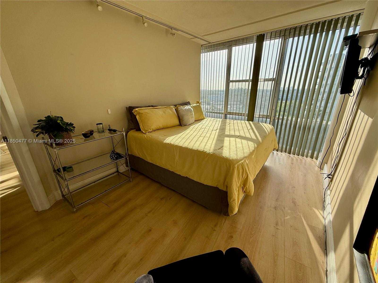 Small Image of 900 BAY DR #713, Miami Beach Number 7