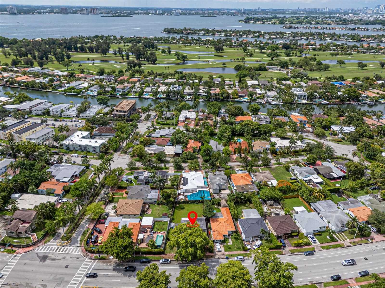Small Image of 1581 NORMANDY DR, Miami Beach Number 25