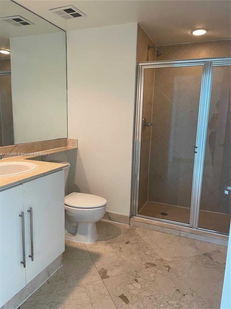 Small Image of 325 SOUTH BISCAYNE BLVD #3526, Miami Number 3