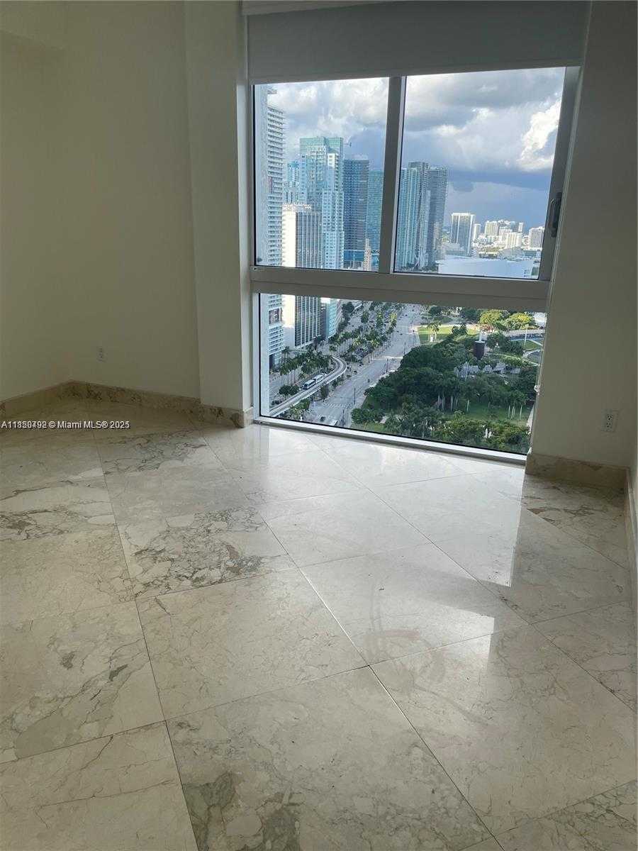 Small Image of 325 SOUTH BISCAYNE BLVD #3526, Miami Number 4