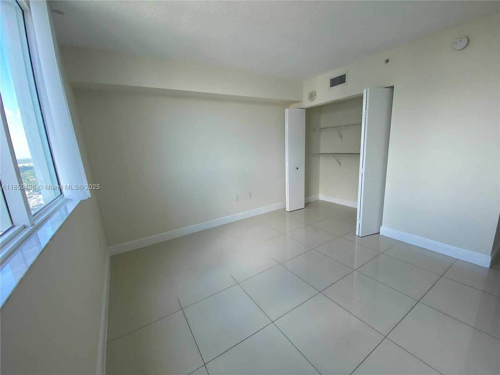Small Image of 1861 NORTH WEST S RIVER DR #1701, Miami Number 13