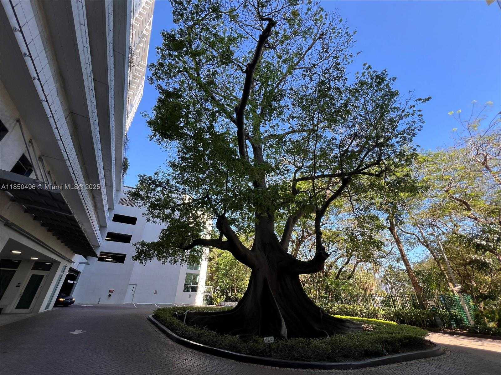 Small Image of 1861 NORTH WEST S RIVER DR #1701, Miami Number 27