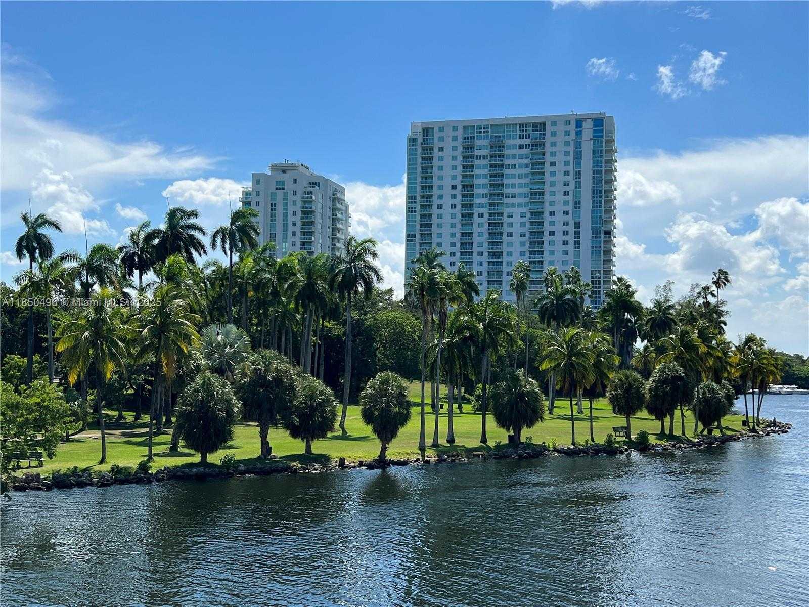 Small Image of 1861 NORTH WEST S RIVER DR #1701, Miami Number 30