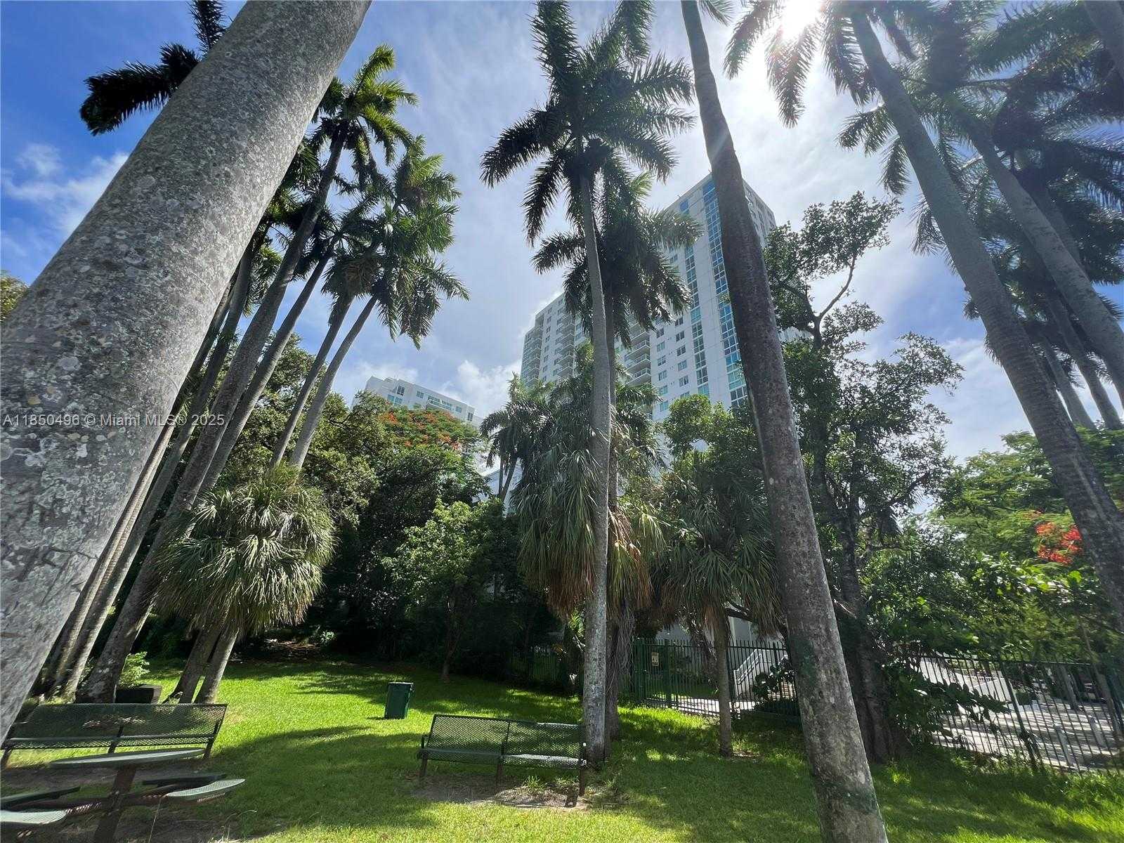 Small Image of 1861 NORTH WEST S RIVER DR #1701, Miami Number 31