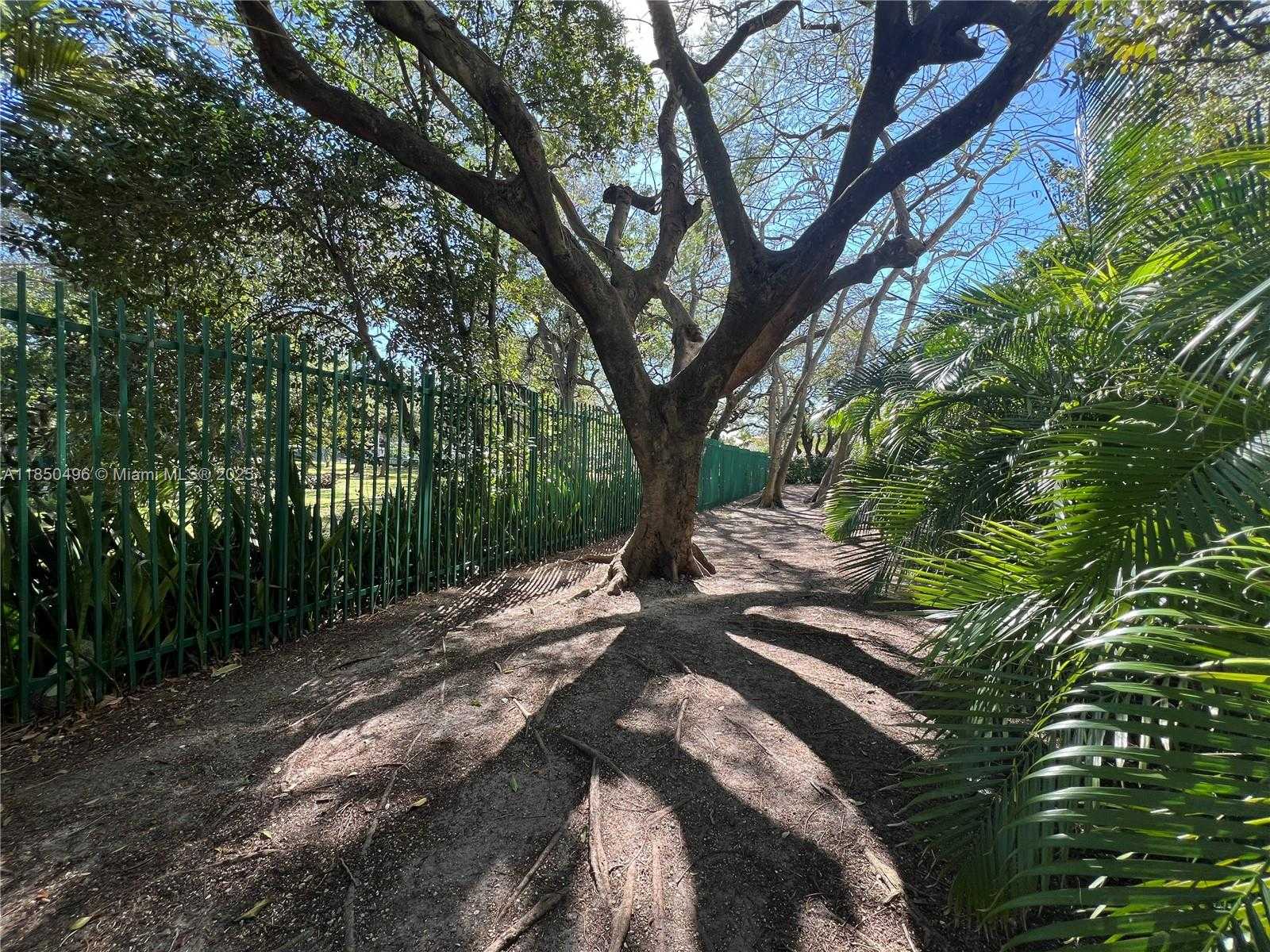 Small Image of 1861 NORTH WEST S RIVER DR #1701, Miami Number 38