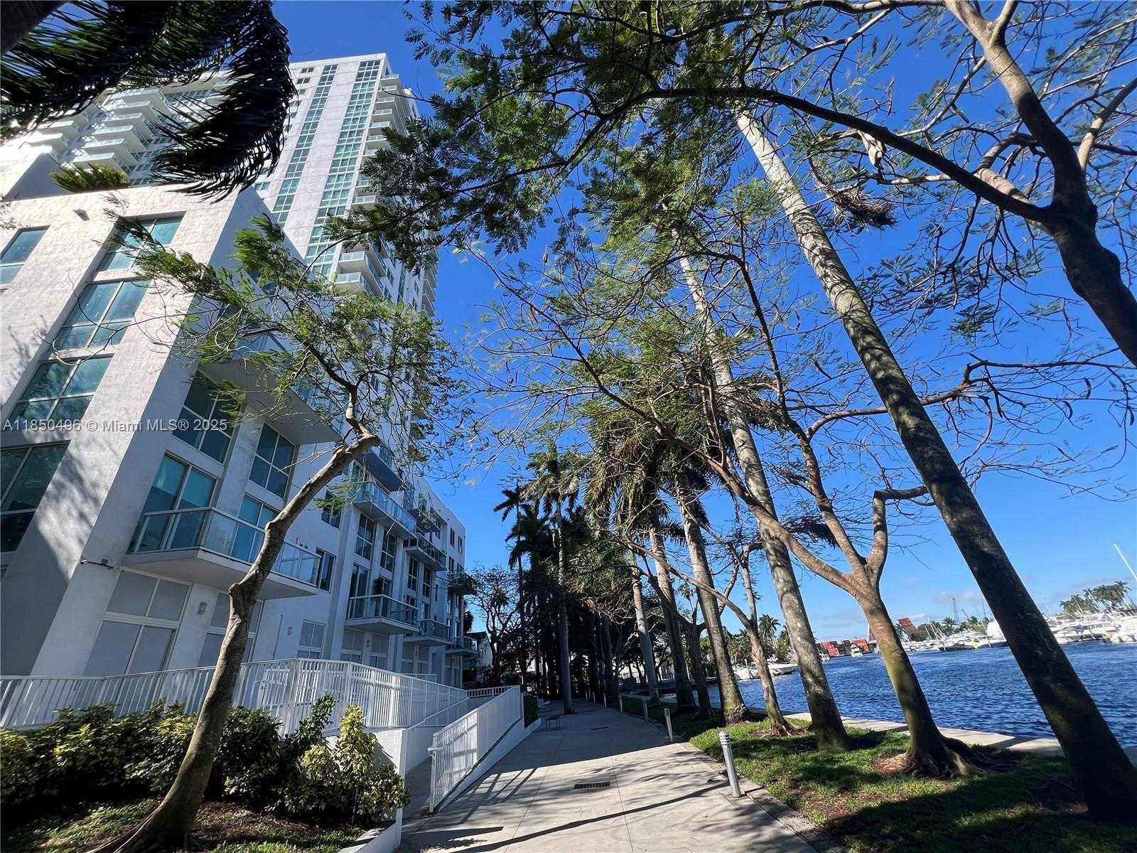 Small Image of 1861 NORTH WEST S RIVER DR #1701, Miami Number 43