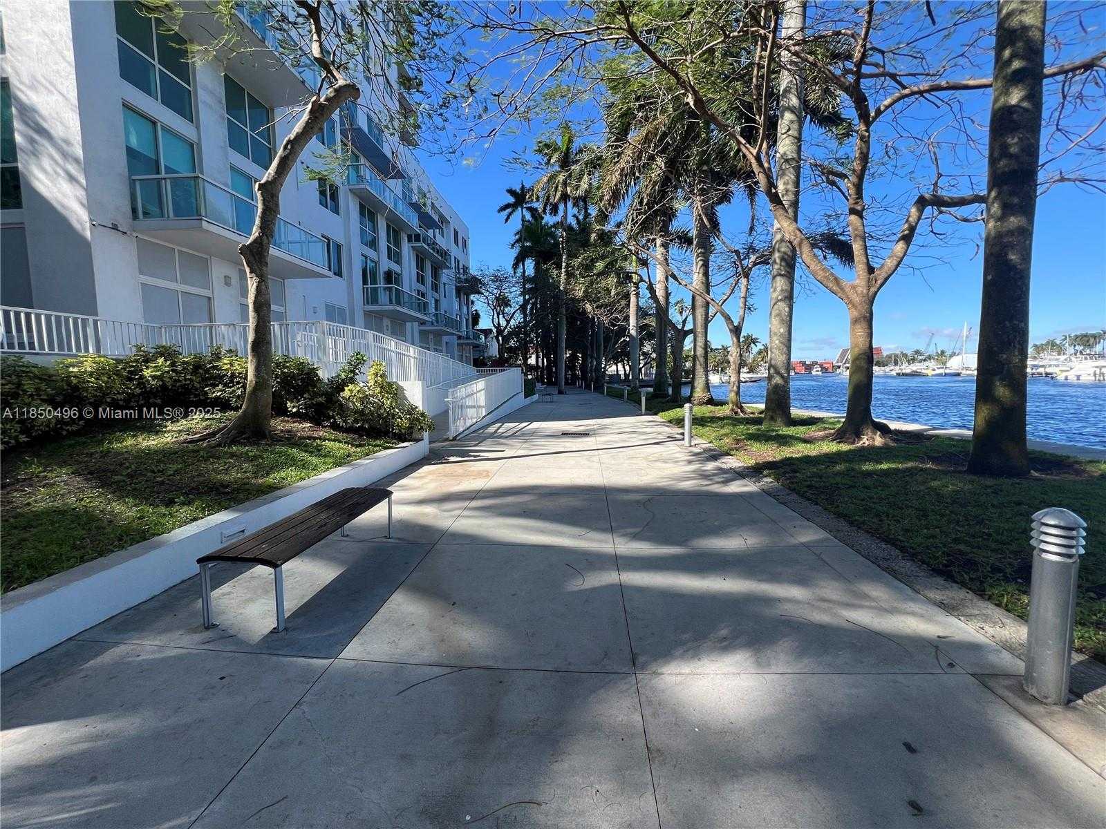 Small Image of 1861 NORTH WEST S RIVER DR #1701, Miami Number 44