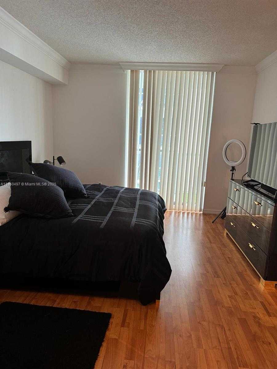 Small Image of 5085 NORTH WEST 7TH ST #605, Miami Number 11