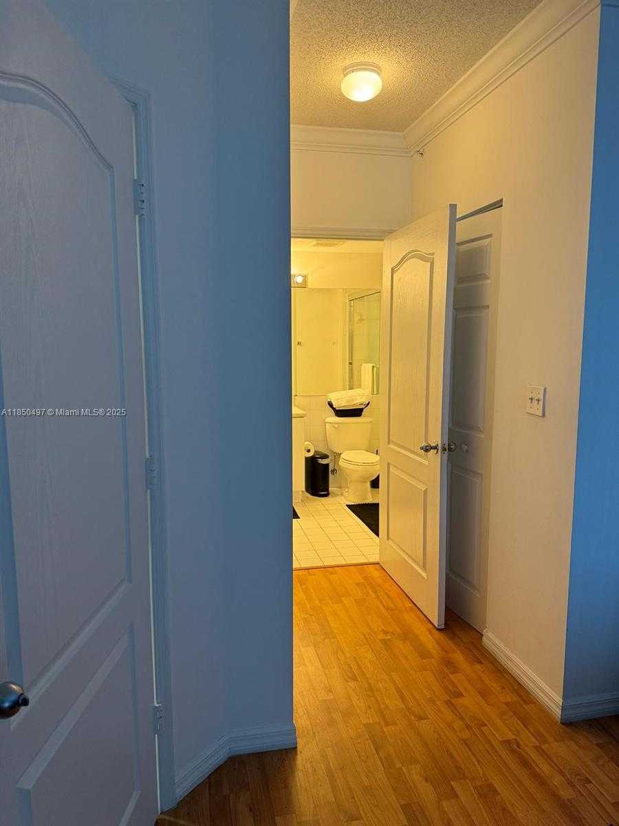 Small Image of 5085 NORTH WEST 7TH ST #605, Miami Number 5