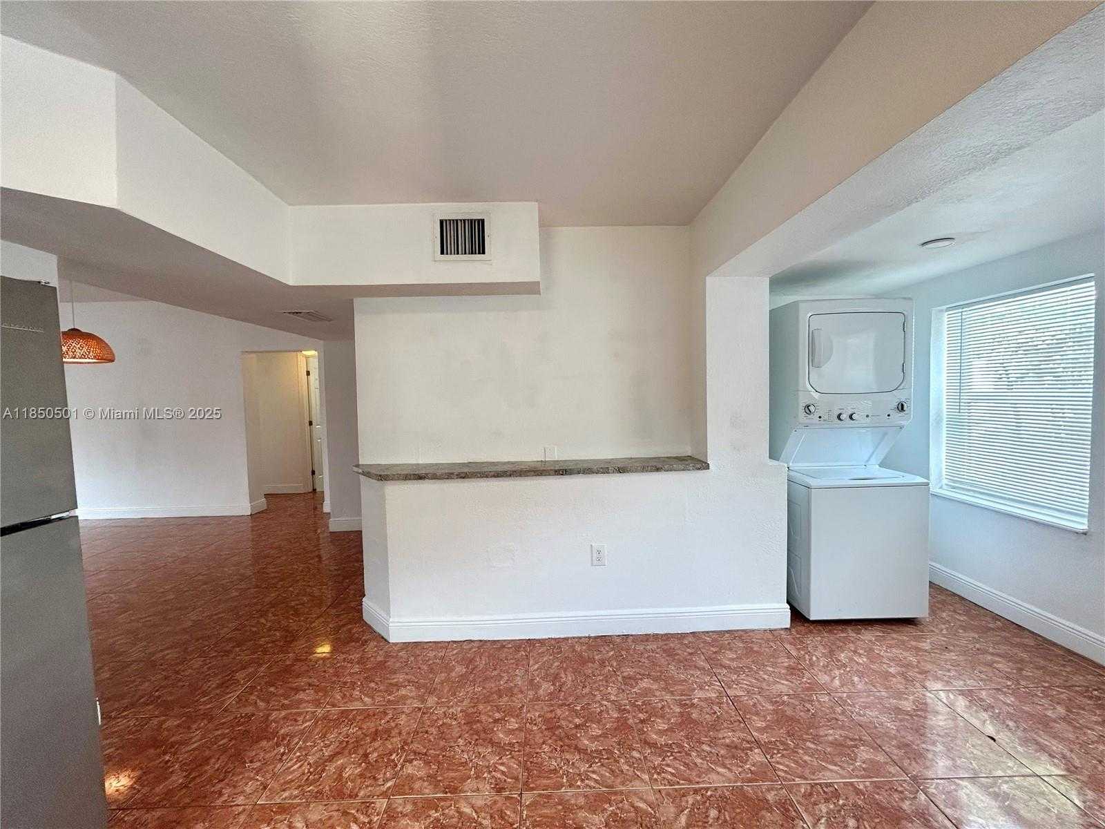 Small Image of 110 NORTH EAST 56TH ST #110, Miami Number 10