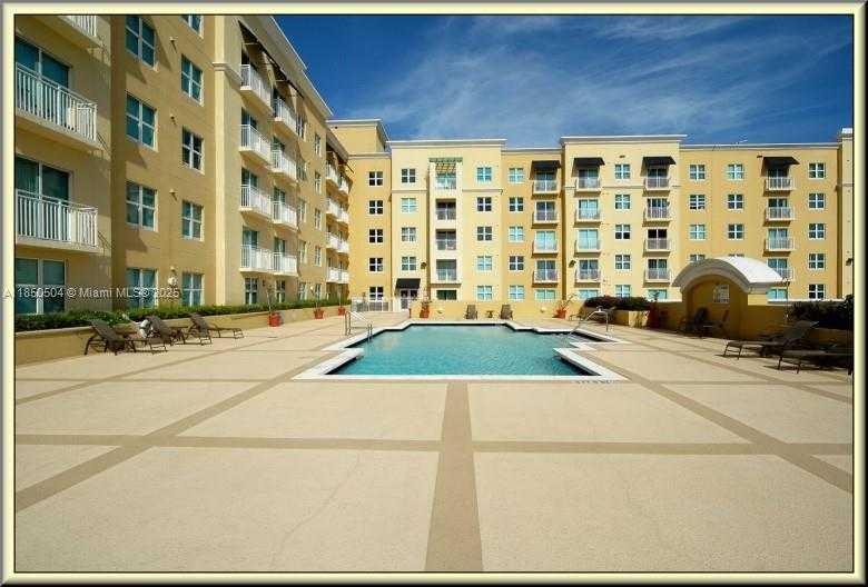 Small Image of 50 MENORES AVE #502, Coral Gables Number 17