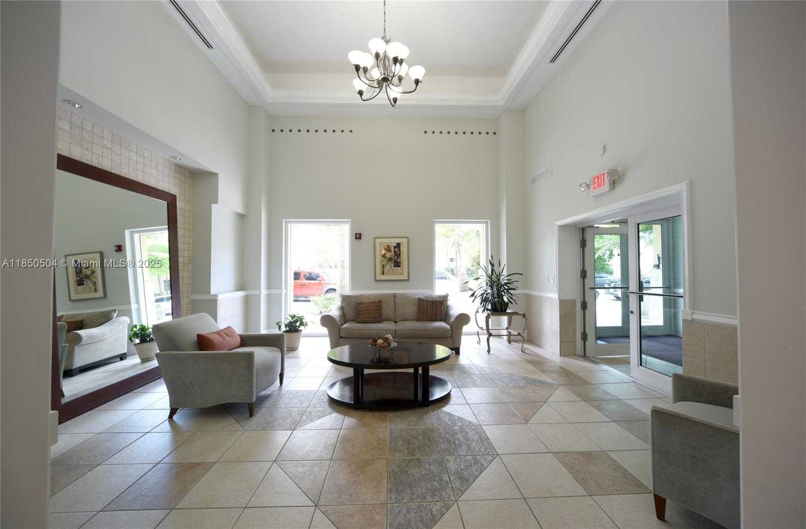 Small Image of 50 MENORES AVE #502, Coral Gables Number 4