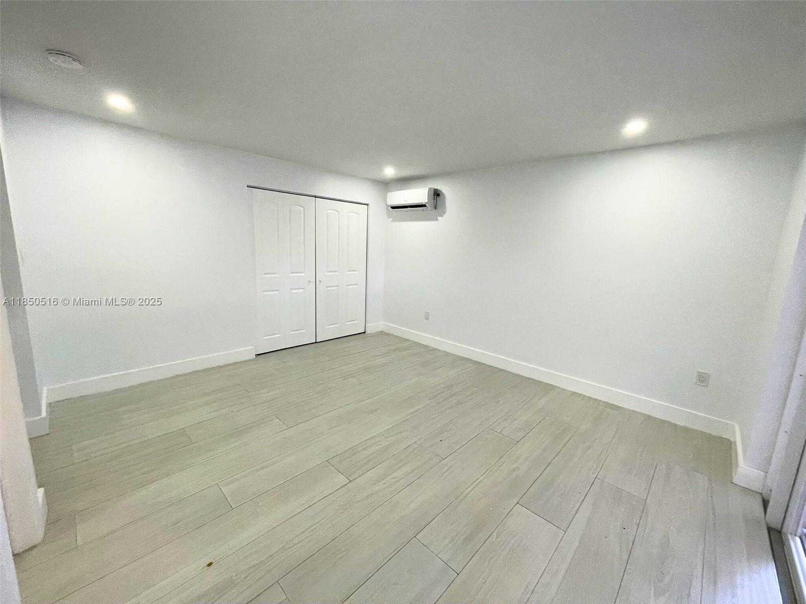 Small Image of 20020 NORTH WEST 64TH CT #2, Hialeah Number 10