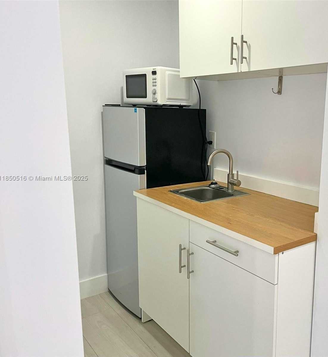 Small Image of 20020 NORTH WEST 64TH CT #2, Hialeah Number 24