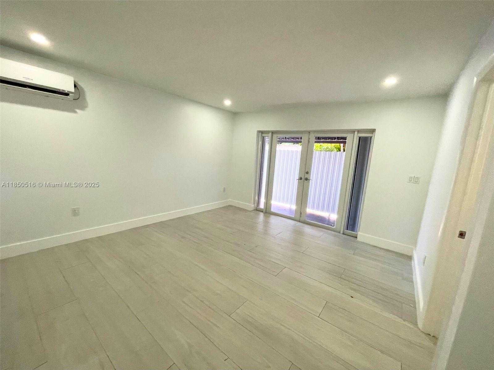 Small Image of 20020 NORTH WEST 64TH CT #2, Hialeah Number 35