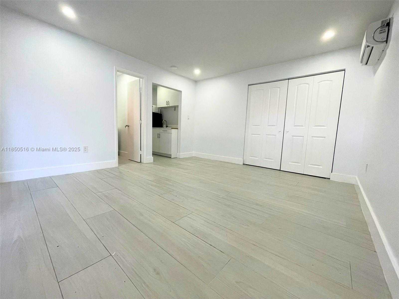 Small Image of 20020 NORTH WEST 64TH CT #2, Hialeah Number 8