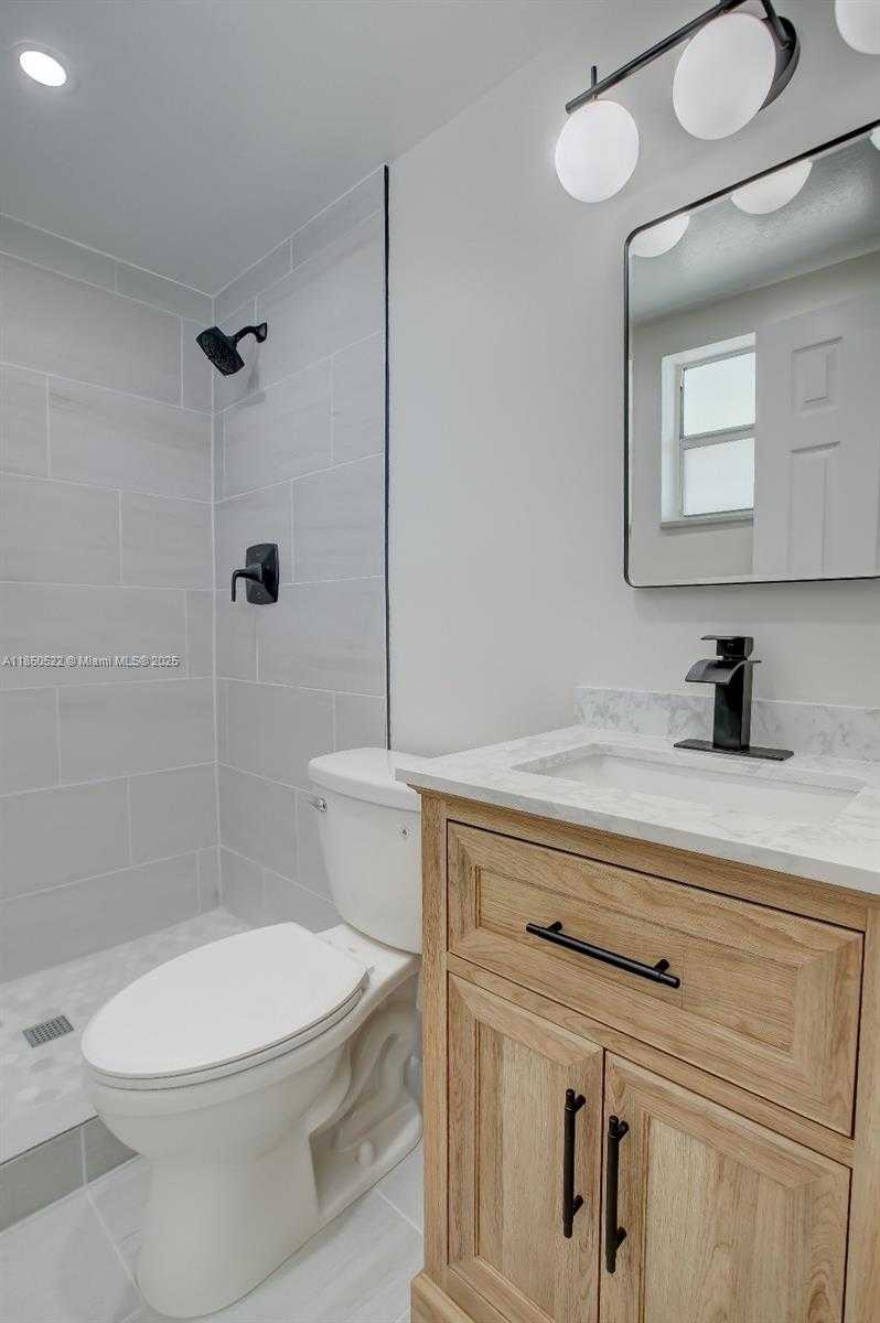 Small Image of 1720 CLEVELAND ST #212w, Hollywood Number 15