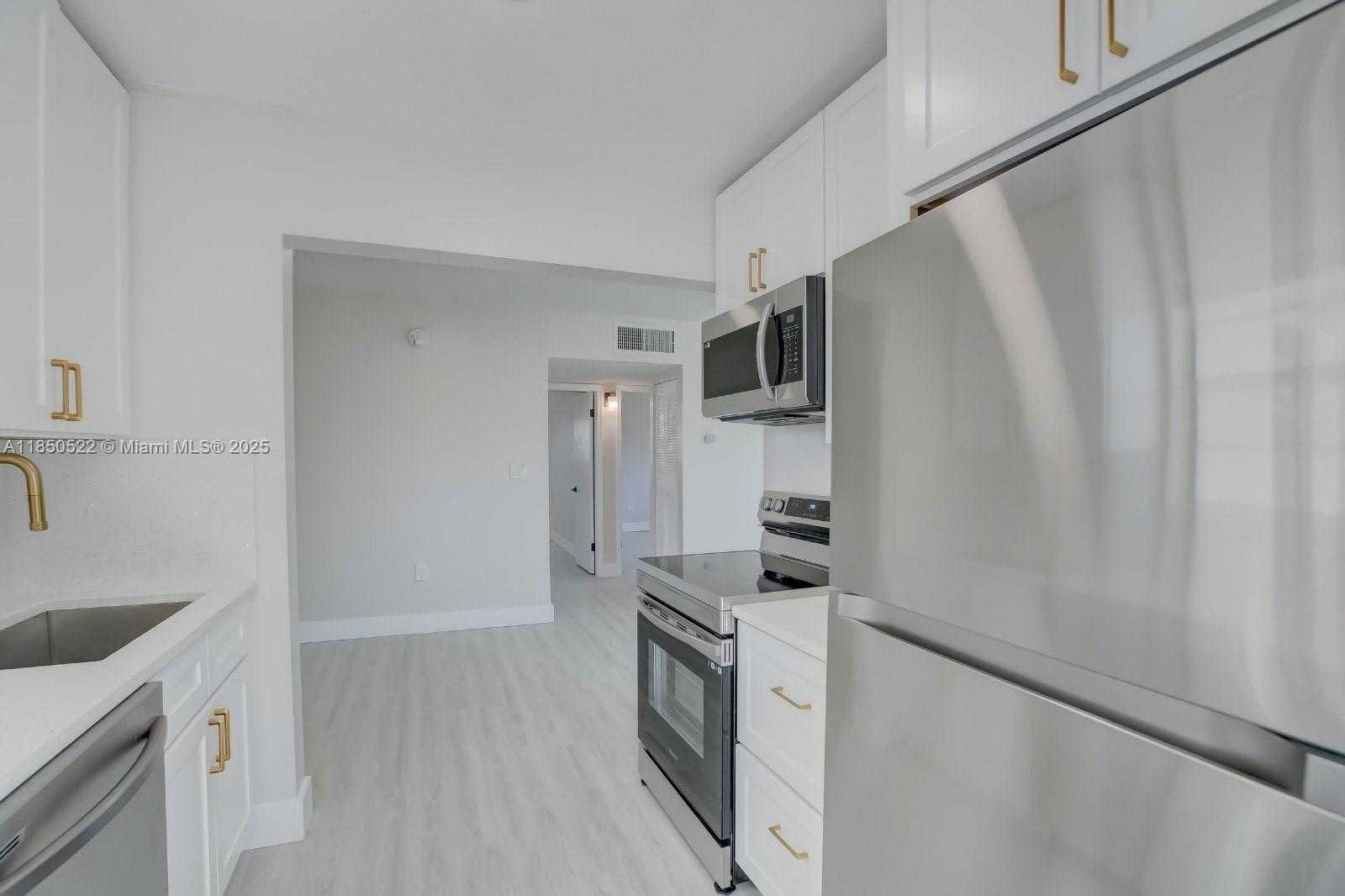 Small Image of 1720 CLEVELAND ST #212w, Hollywood Number 6