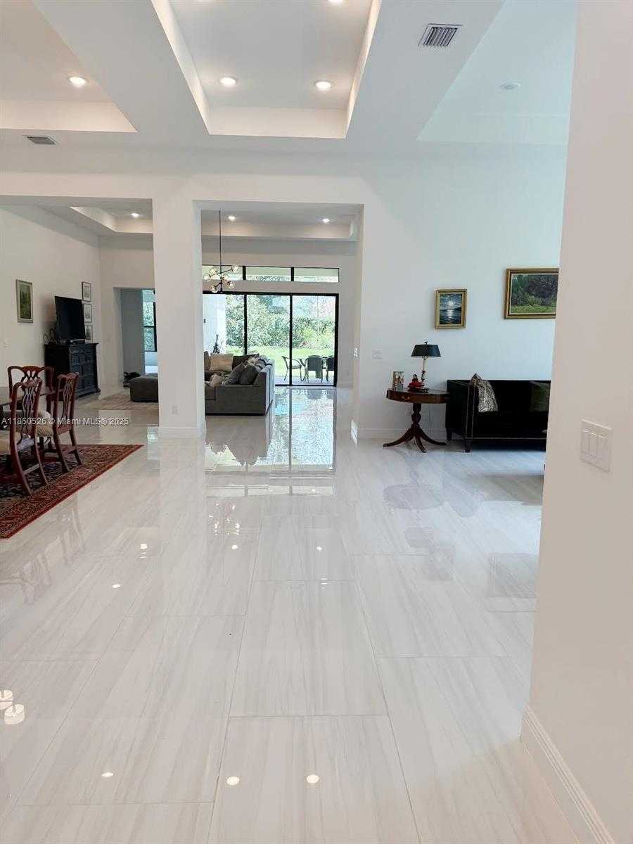 Small Image of 12150 SOUTH BASTILLE CIR S, Parkland Number 11