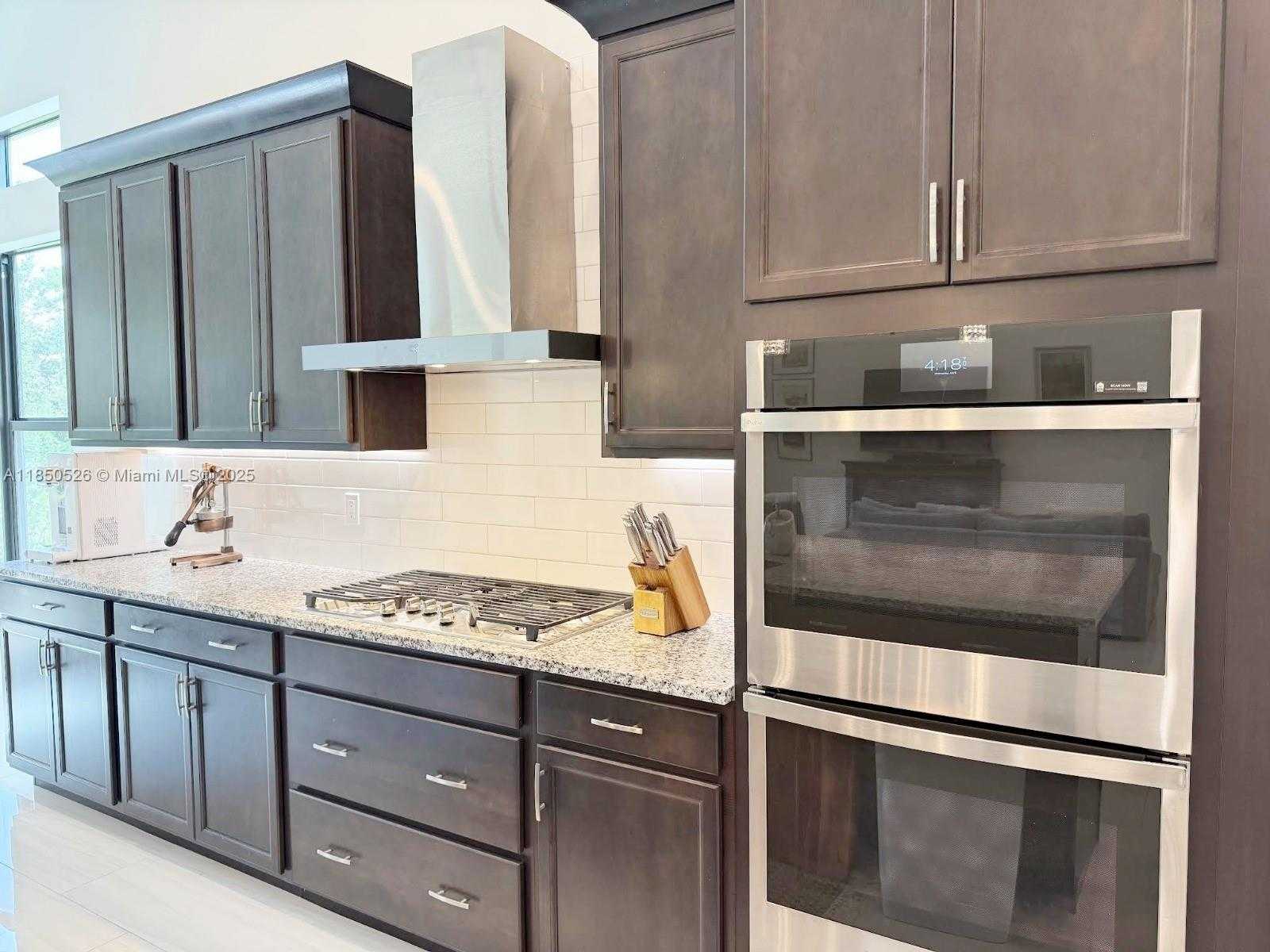 Small Image of 12150 SOUTH BASTILLE CIR S, Parkland Number 4