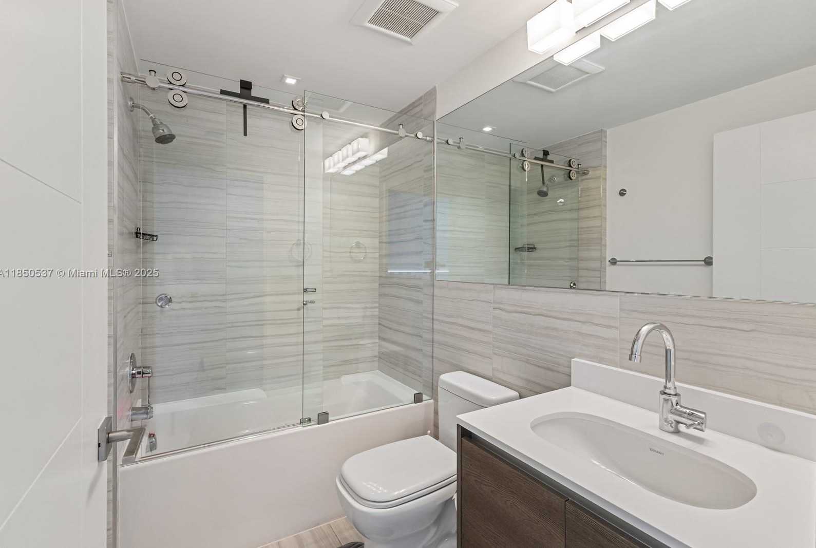 Small Image of 301 ALTARA AVE #817, Coral Gables Number 18