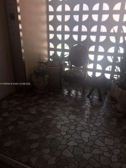 Imagen de Pequeño Objeto