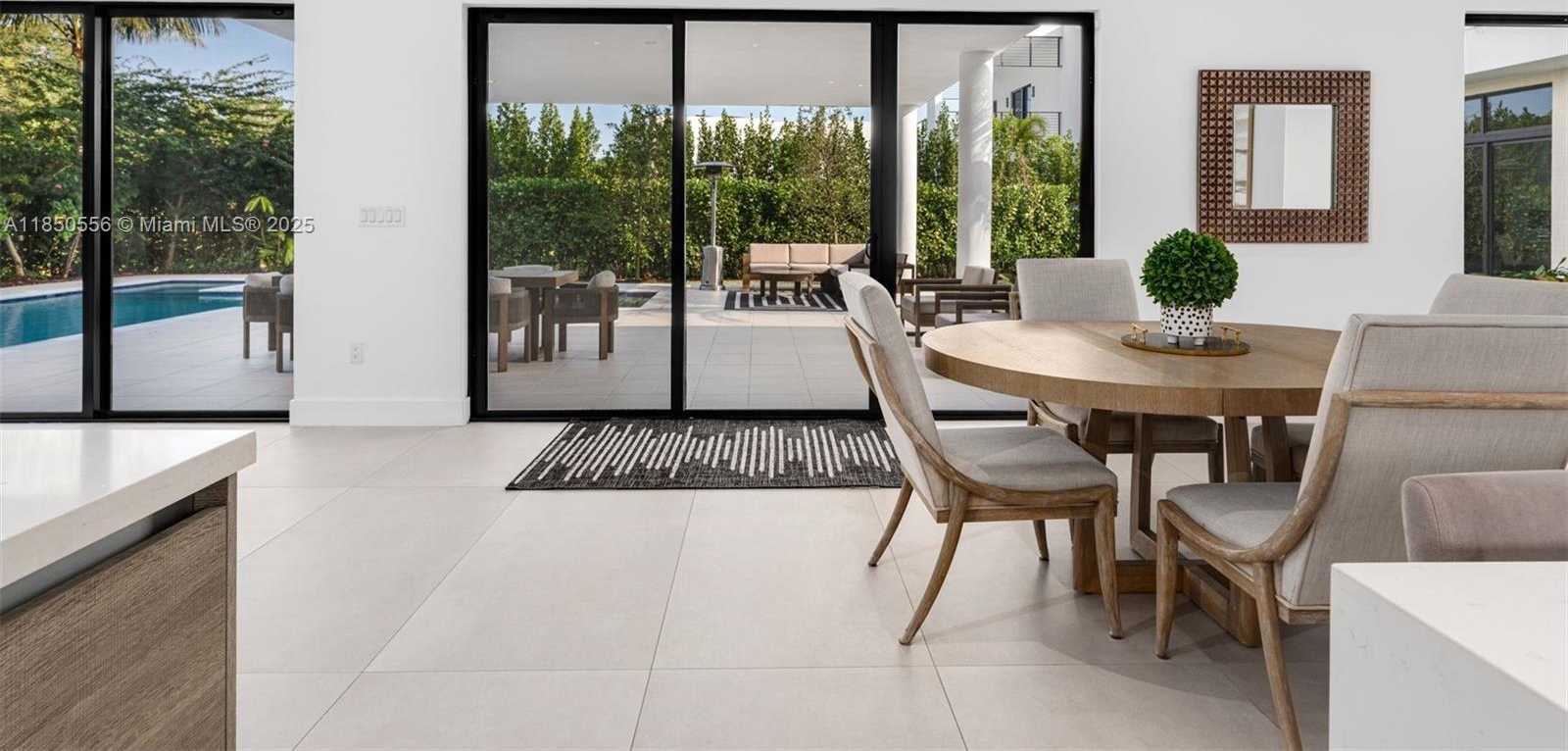 Small Image of 16703 SOUTH BOTANIKO DR S, Weston Number 18