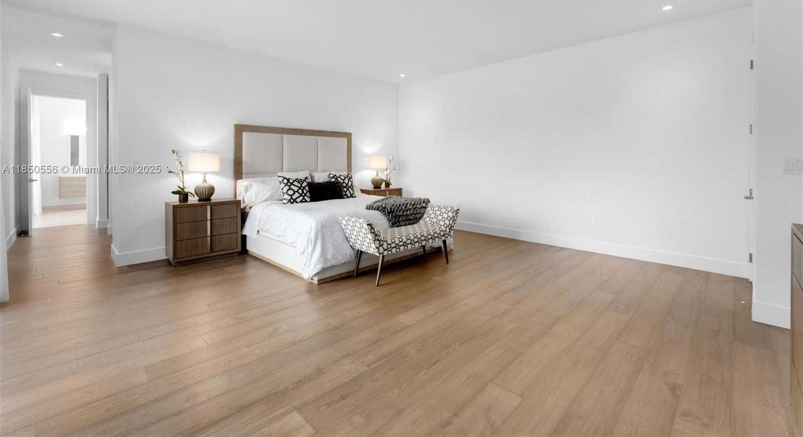 Small Image of 16703 SOUTH BOTANIKO DR S, Weston Number 25