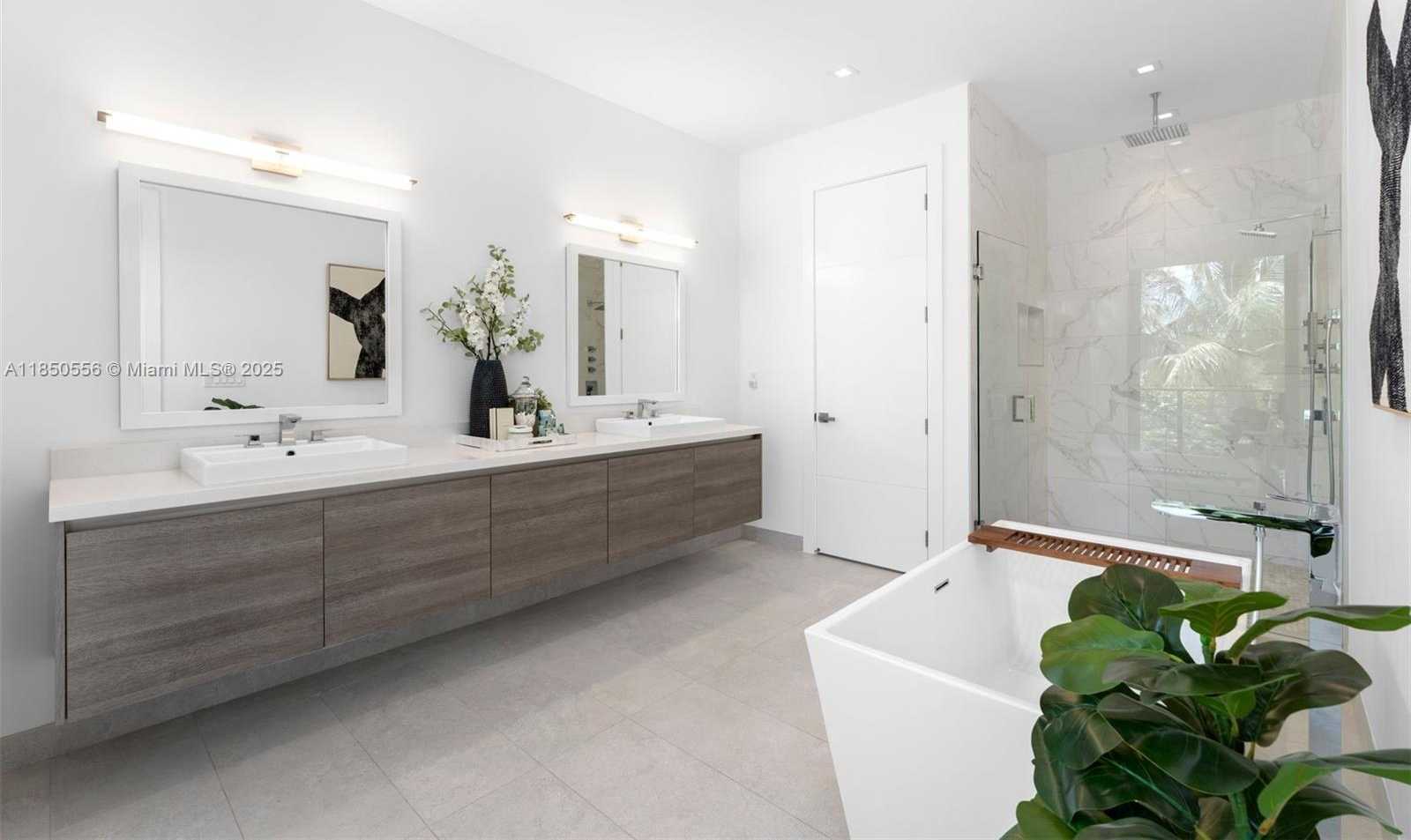 Small Image of 16703 SOUTH BOTANIKO DR S, Weston Number 29