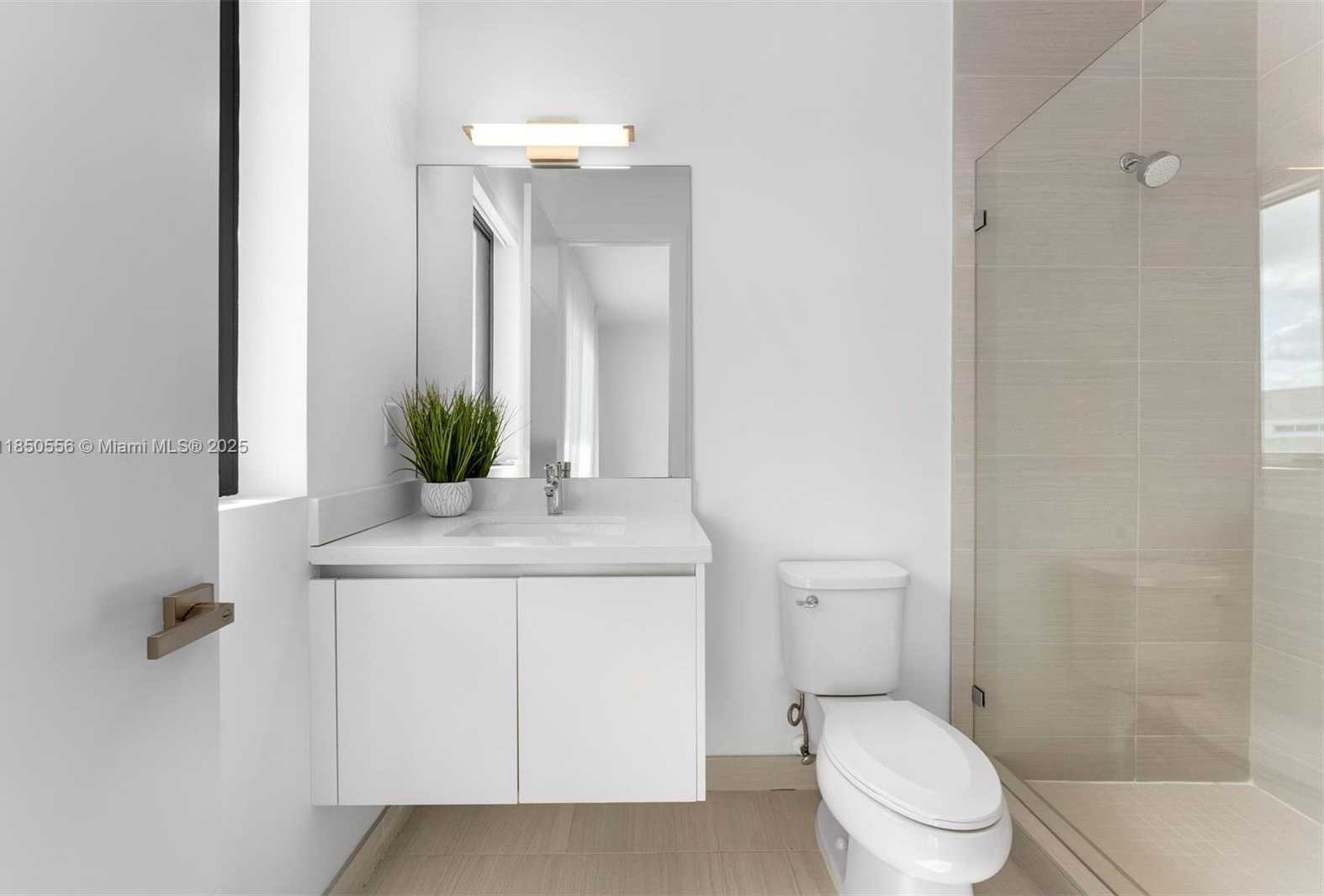 Small Image of 16703 SOUTH BOTANIKO DR S, Weston Number 37